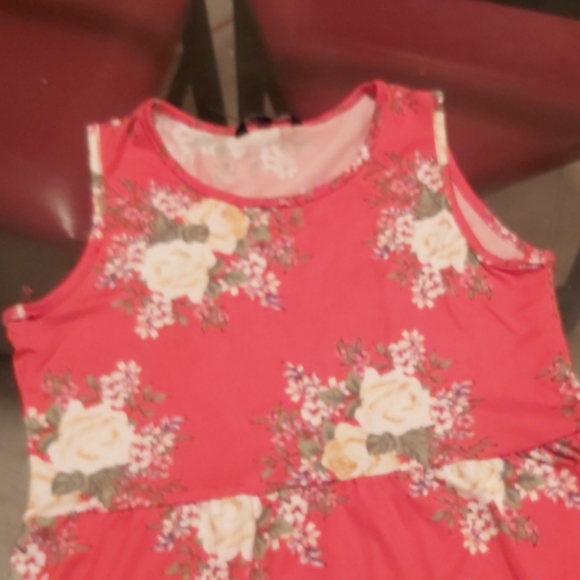 Dress - Picture 2 of 3